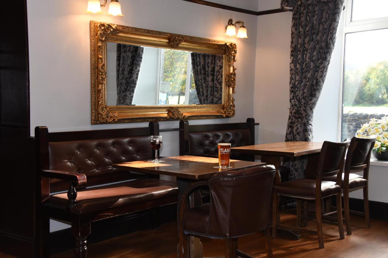 בילת' וולס The Llanelwedd Arms Hotel מראה חיצוני תמונה