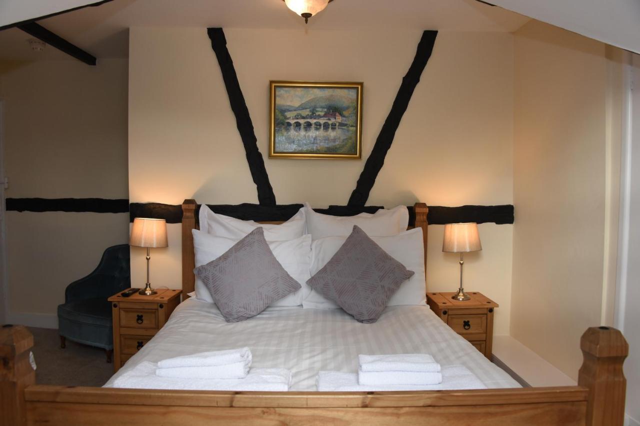 בילת' וולס The Llanelwedd Arms Hotel מראה חיצוני תמונה