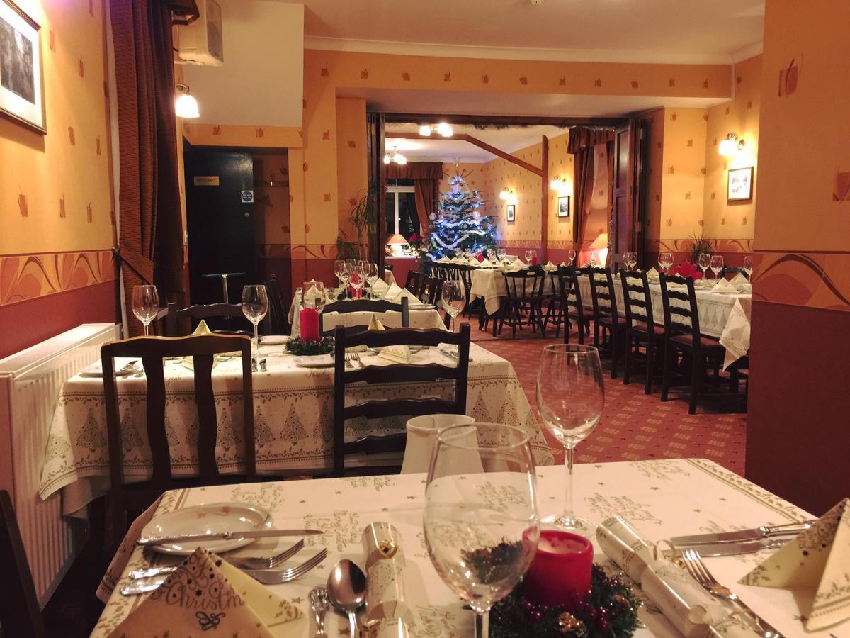 בילת' וולס The Llanelwedd Arms Hotel מראה חיצוני תמונה